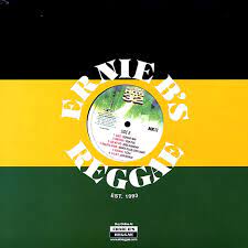 Various Artists - Reggae Hits Volume 32
